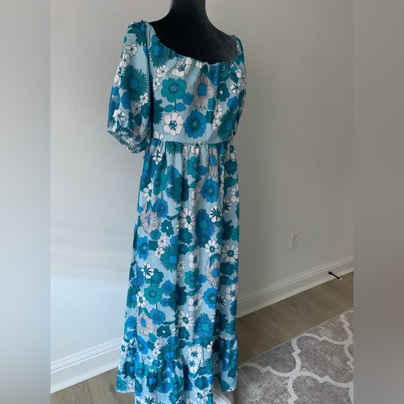 NWT Sunday Up Floral Dress With Back Tie Cutout - Picture 3 of 12